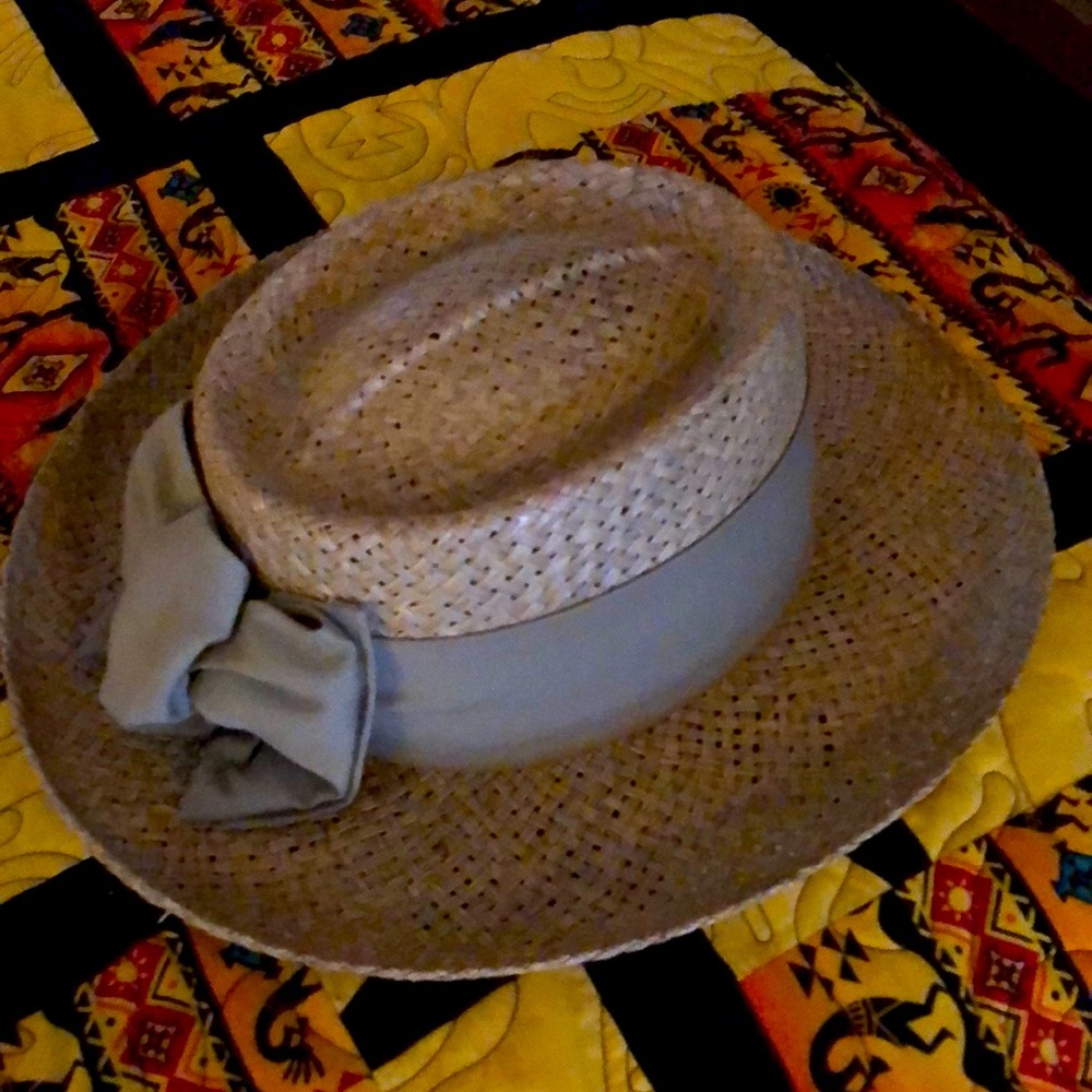 HAT